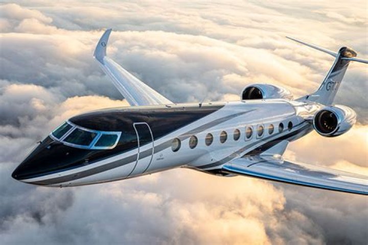 How much is a private jet from Florida to Hawaii?