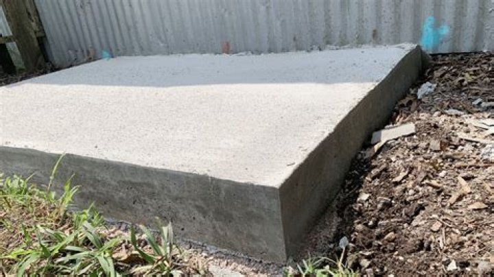 How much weight can a 5 inch concrete slab hold?